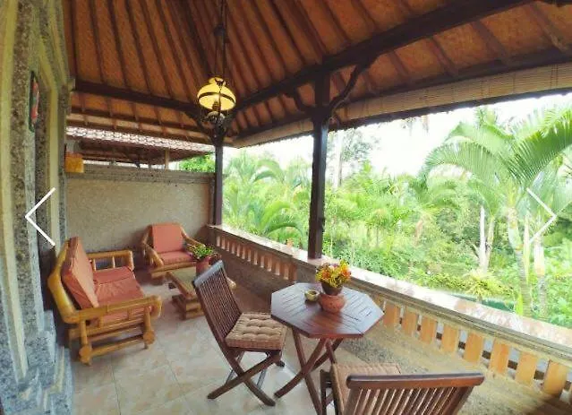ベッド・アンド・ブレックファスト Anomcottages
